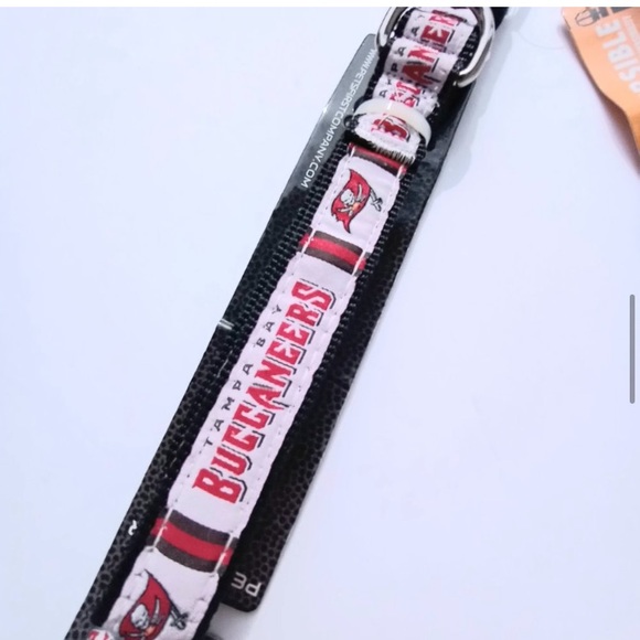 NFL Reversible Tampa Bay Buccaneers bucs Dog Collar (Size M) Two-Sided Collar - Picture 8 of 11